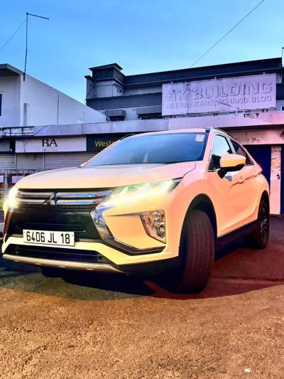 Mitsubishi Eclipse cross - SUV Cars on Aster Vender