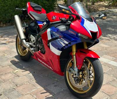 Honda CBR1000RR-R SP 2023 - Sports Bike