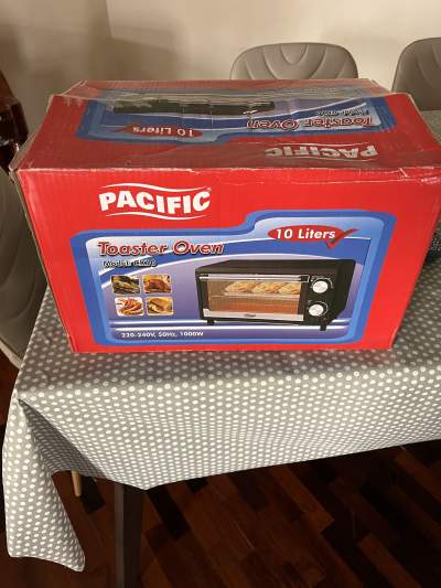 Selling electric oven - Living room sets