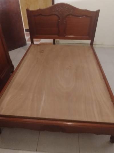 Vend lit en bois, 2 places - Bedroom Furnitures