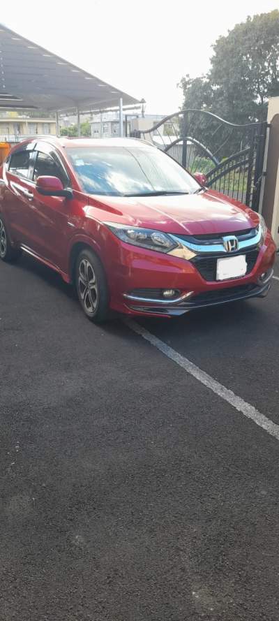 Honda Vezel-2015 - Family Cars