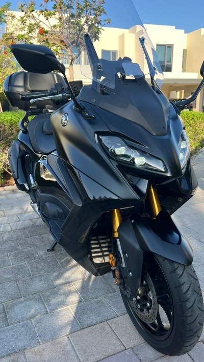 Yamaha TMax 560 Tech - Scooters (above 50cc)