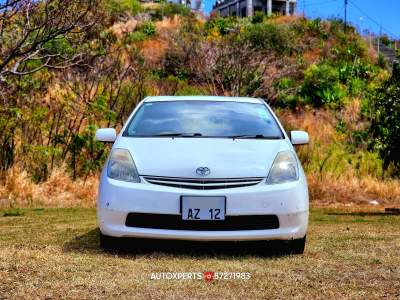 Toyota prius-2012 - Family Cars on Aster Vender