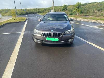 Bmw serie5 (523i)-2011 - Luxury Cars on Aster Vender