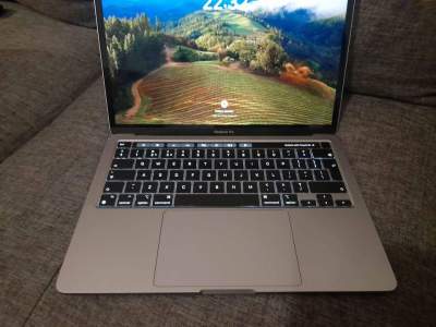 MacBook Pro M2 - Laptop