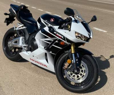 Honda Cbr 600RR 2017 - Sports Bike