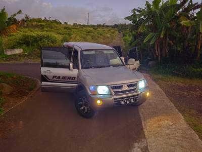 Mitsubishi Pajero for Sale 2003 - Family Cars