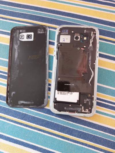 Samsung A5 2017 - Spare parts - Android Phones