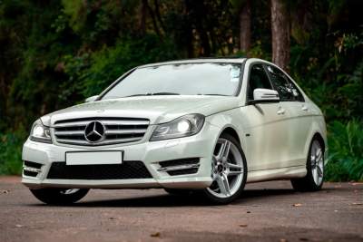 For Sale: Exclusive Mercedes-Benz C250 W204 AMG Line 2011 - Luxury Cars