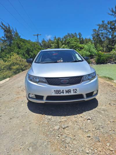 Kia Cerato 2012 - Family Cars