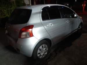 toyota vitz 2006  - Family Cars on Aster Vender