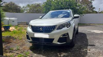 Peugeot 3008 JU 19 - SUV Cars