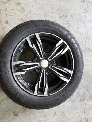 RIMS/ ALLOY WHEELS and tyres(Urgent sale) - SUV Cars on Aster Vender