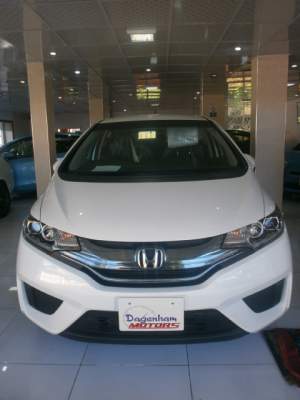 HONDA FIT  L PACKAGE YR MAY 2015 - Family Cars on Aster Vender