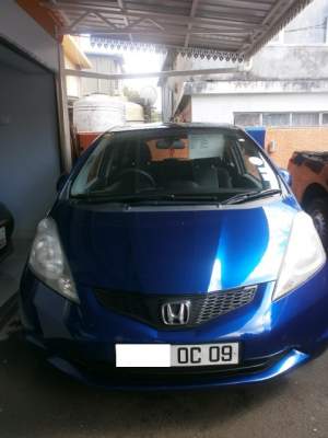 Honda Jazz  - Family Cars on Aster Vender