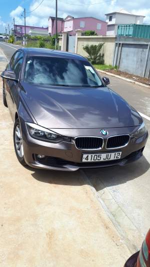 BMW 320i 1997cc - Luxury Cars on Aster Vender