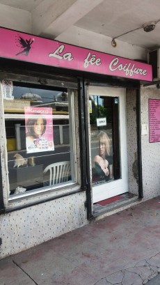 Salon de coiffure à vacoas bien situé au bus stop - Office Space on Aster Vender