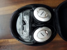 Bose headphones QC15 noise cancelling - Other phones on Aster Vender