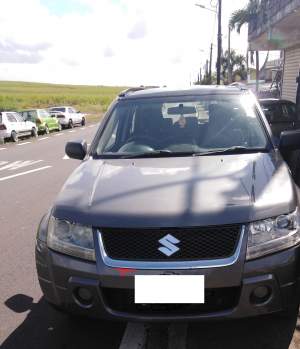 Suzuki Vitara 2.0 Full option- double traction - SUV Cars on Aster Vender