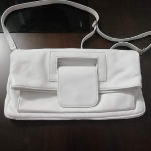 White genuine Italian leather bag  - Bags on Aster Vender