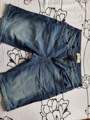 Celio denim shorts size 32/33 - Shorts (Men) on Aster Vender