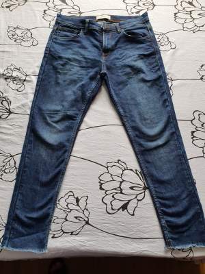 Celio slim fit jeans size 32/33 - Pants (Men) on Aster Vender