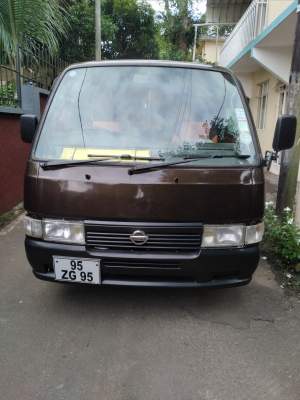 Nissan caravan goods vehicle - Cargo Van (Delivery Van) on Aster Vender