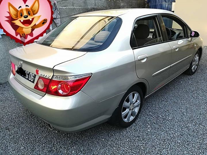 HONDA CITY VTEC YR 2006 - 3 - Family Cars  on Aster Vender