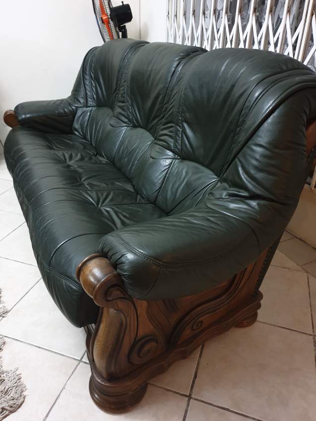 7 Seater Leather Sofa & Coffee Table (As priced or Nearest Offer!!!) - 3 - Sofas couches  on Aster Vender