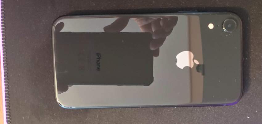 IPhone XR Black 128 gb - 0 - iPhones  on Aster Vender