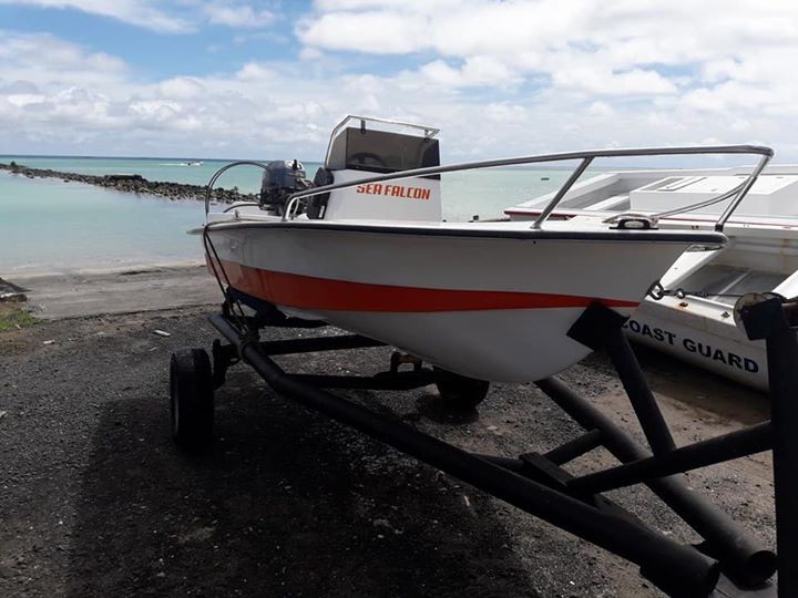 Bateau Lagooner 12 Ft - 2 - Boats  on Aster Vender