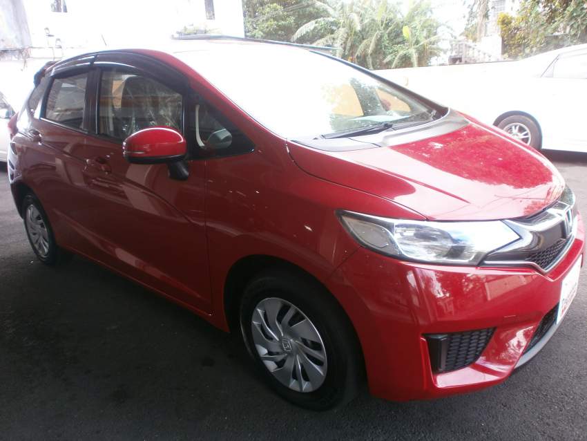 HONDA FIT YR MARCH - 1 - Family Cars  on Aster Vender