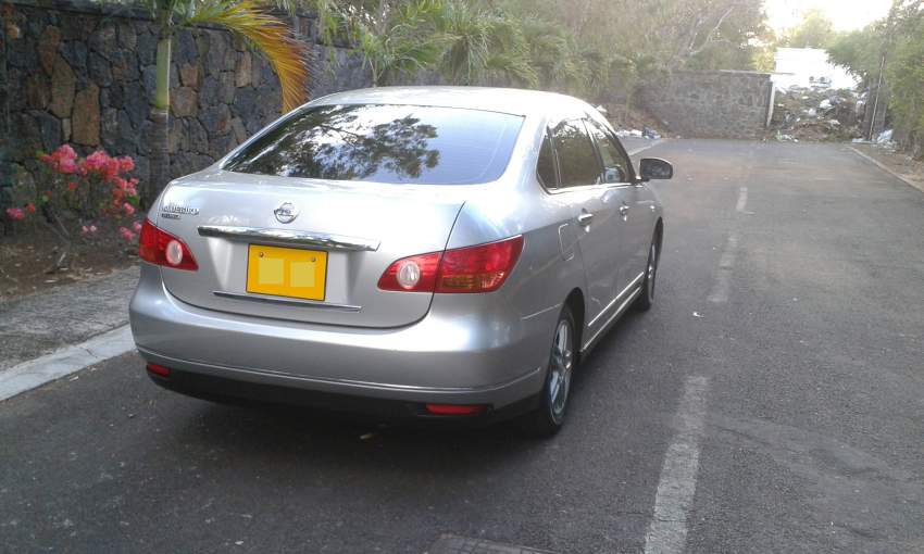 Nissan Bluebird Sylphy - 2 - Family Cars  on Aster Vender