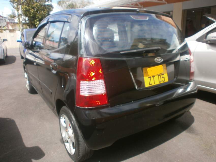 kia picanto  - 6 - Family Cars  on Aster Vender