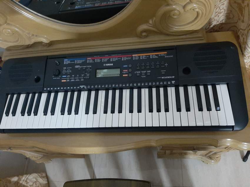 Yamaha E263 - 0 - Piano  on Aster Vender