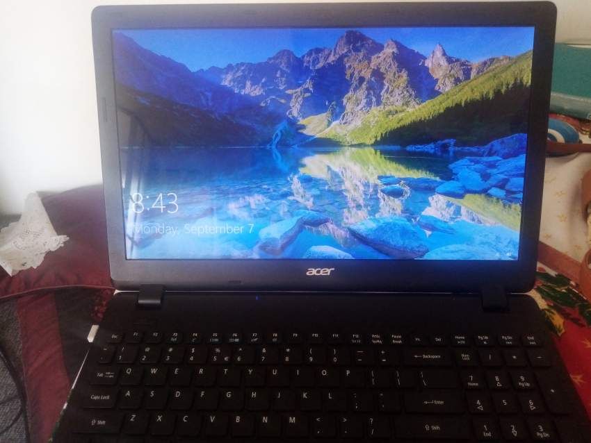 Laptop Acer Aspire Es 15 for sale - 0 - Laptop  on Aster Vender