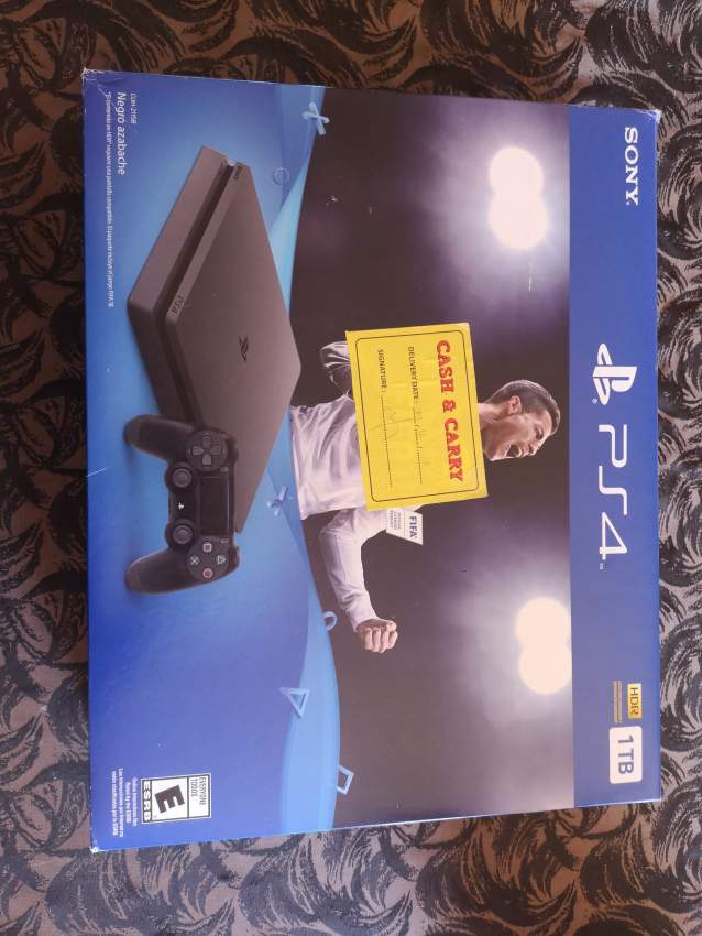 PS4 with monitor - 0 - PlayStation 4 Games  on Aster Vender