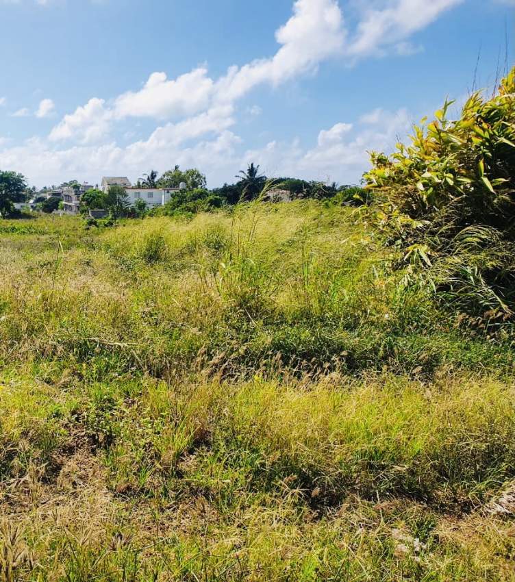 Residential Land for sale-Trou d’eau douce approx 49 perches - 2100 sq - 3 - Others  on Aster Vender