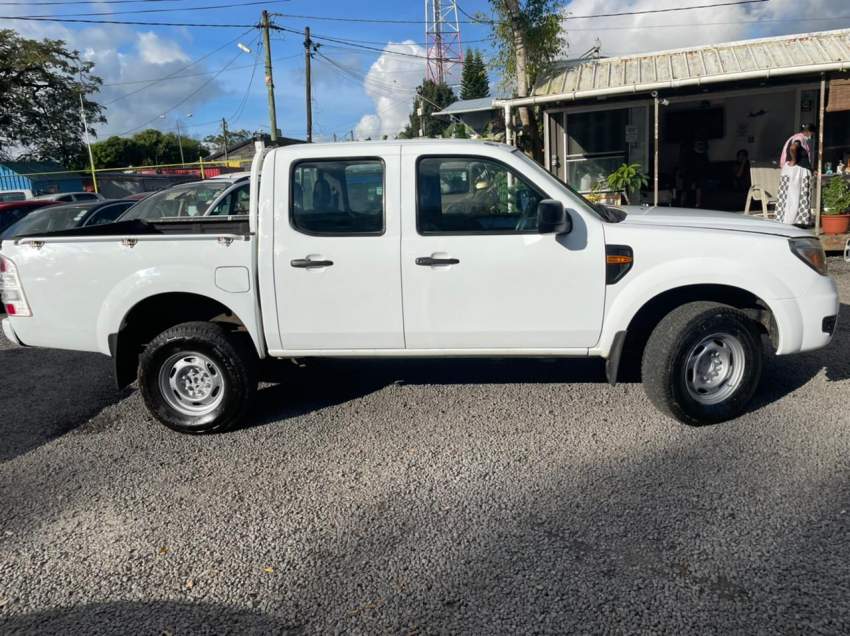 2X4 Ford Ranger Year 10 - 2 - Pickup trucks (4x4 & 4x2)  on Aster Vender