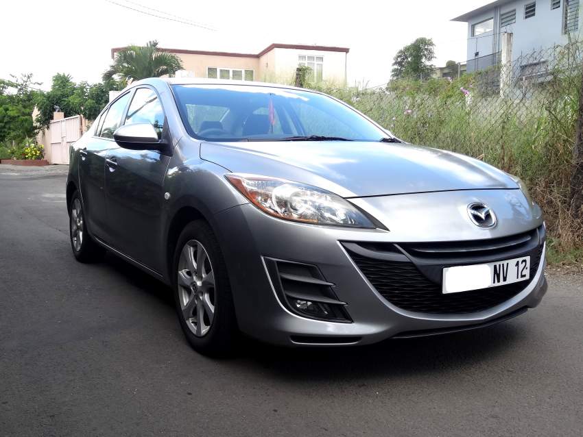 Mazda 3 2012 - 6 - Family Cars  on Aster Vender