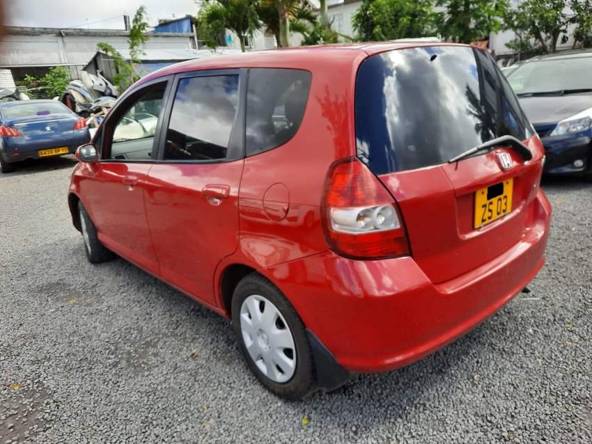 Honda Fit Year 03 - 5 - Compact cars  on Aster Vender