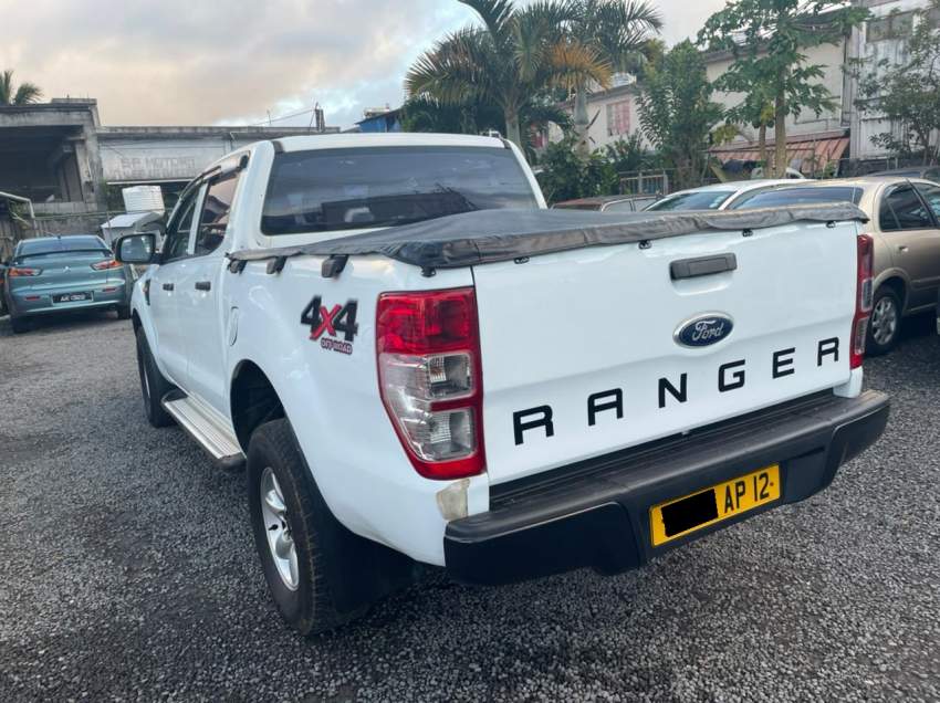 4x4 Ford Ranger Year 12 - 2 - Pickup trucks (4x4 & 4x2)  on Aster Vender