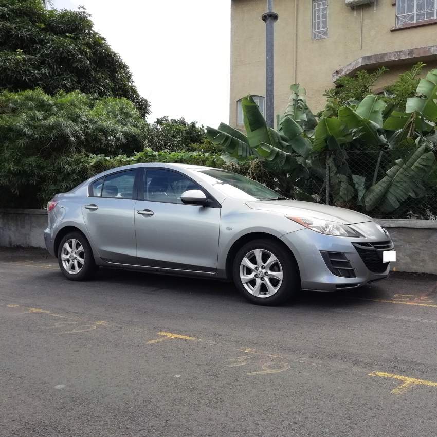 Mazda 3 - 3 - Family Cars  on Aster Vender