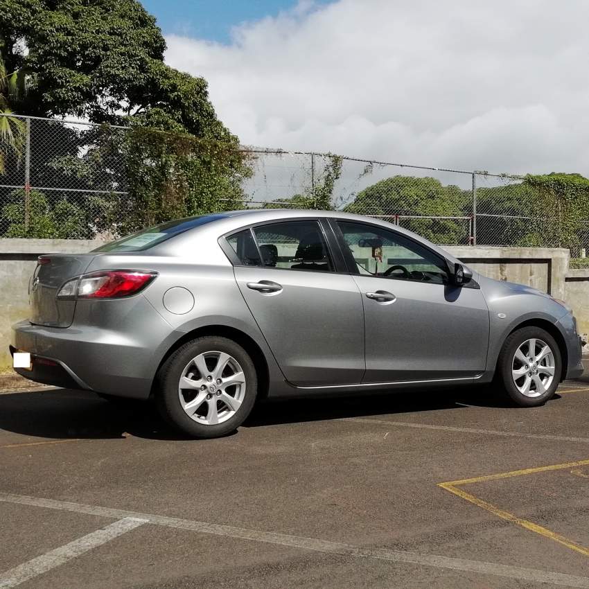 Mazda 3 - 1 - Family Cars  on Aster Vender