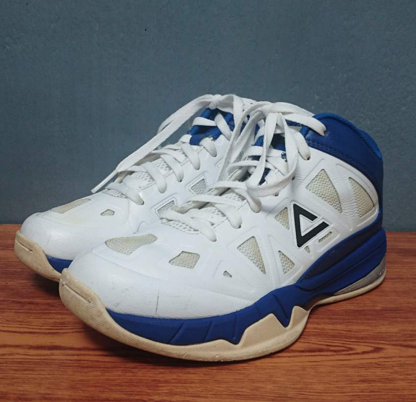 BASKETBALL SHOES - PEAK - SIZE 36 - 0 - Sports shoes  on Aster Vender