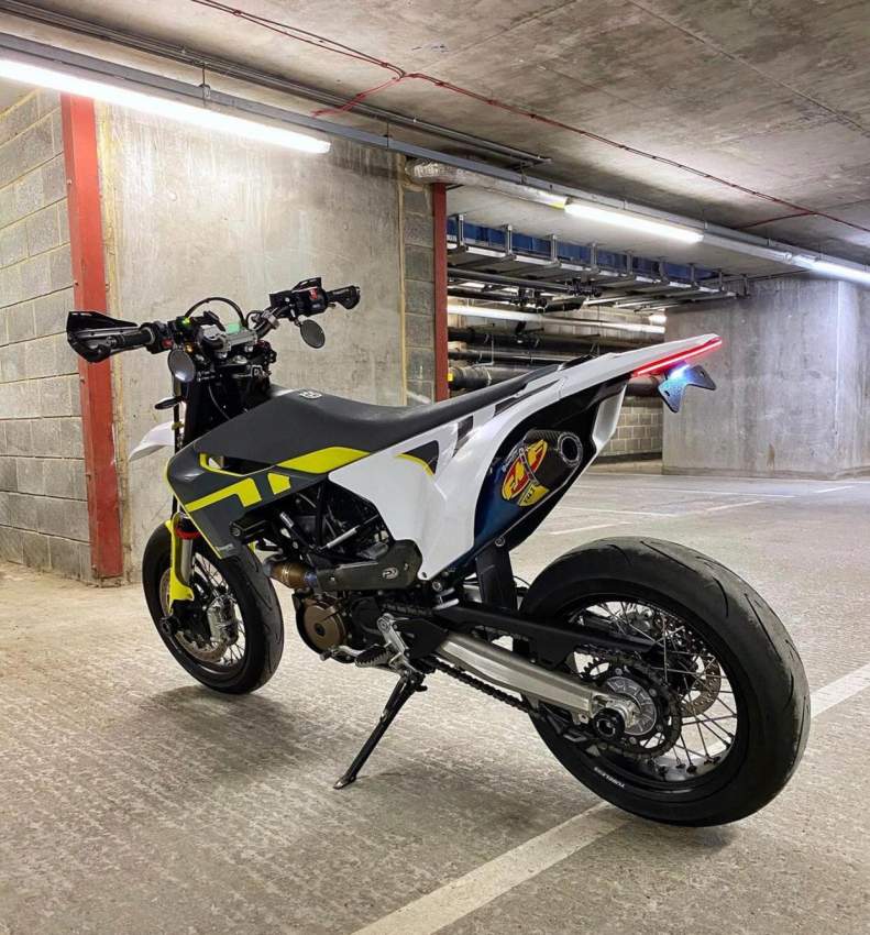 2020 Husqvarna 701 Enduro  - 2 - Sports Bike  on Aster Vender