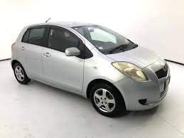 Toyota Vitz Year 05 - 0 - Luxury Cars  on Aster Vender