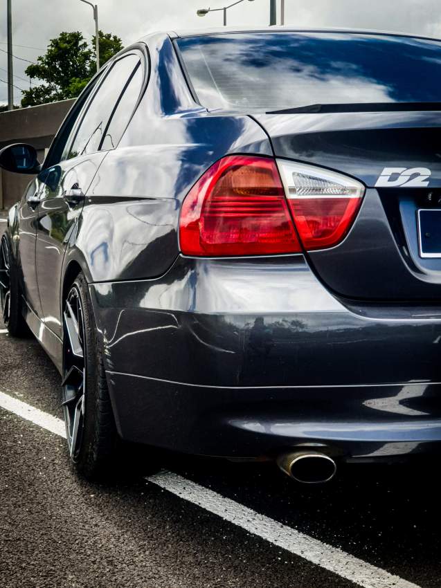 BMW E90 320i  - 3 - Sport Cars  on Aster Vender