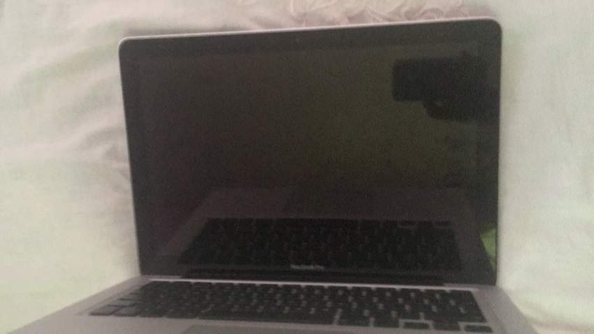 MacBook  - 0 - Mac  on Aster Vender