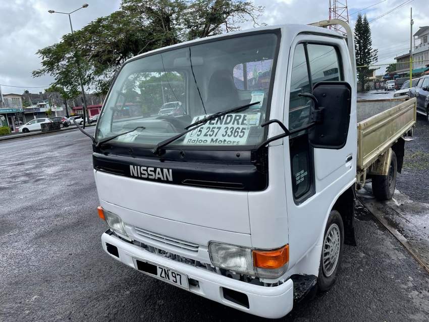 Nissan Atlas Camion Yr 97 - 3 - Small trucks (Camionette)  on Aster Vender